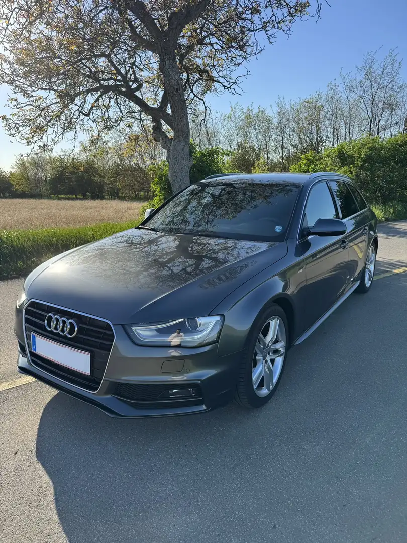 Audi A4 Avant 2.0 TDI 3 x s line (top gepflegt) Grau - 1