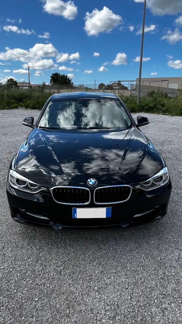 BMW 318 Sport - 2