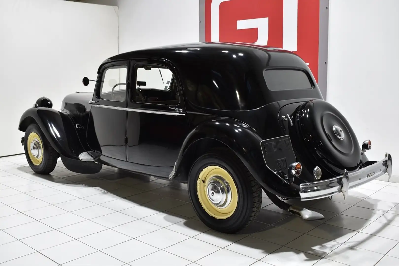 Citroen Traction CITROEN Traction 15 Six Fekete - 2