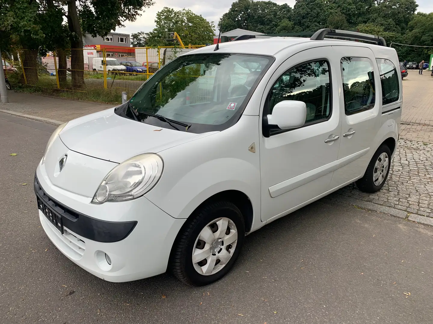 Renault Kangoo Happy Family 1.Hand Weiß - 2