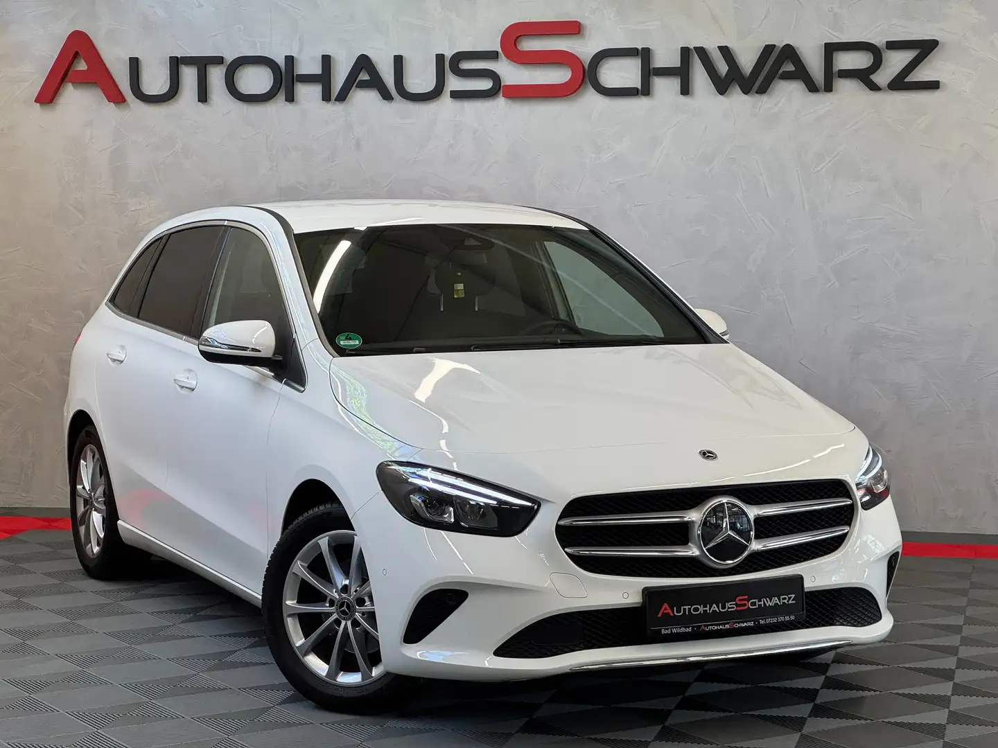 Mercedes-Benz B 180 B180 Progressive Led VirtCock Navi T-Leder PDC Bianco - 1