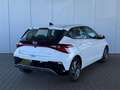 Hyundai i20 7DCT 100 PS 1.0 T-GDI mHEV Comfort Smart  / Weiß - thumbnail 3