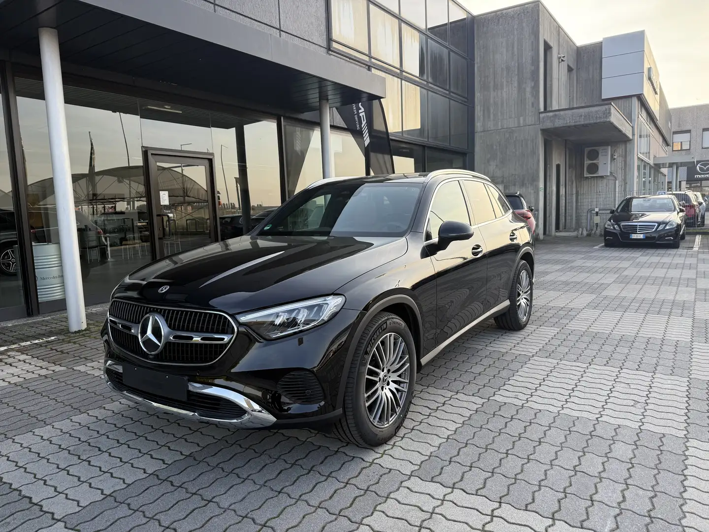 Mercedes-Benz GLC 200 GLC 200 Advanced Plus 4matic auto Zwart - 1