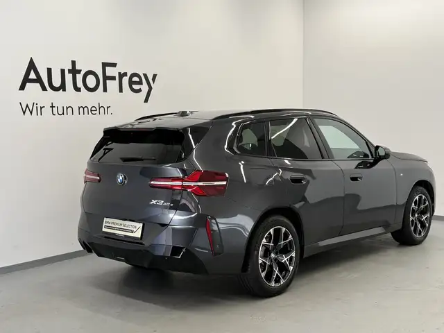 BMW X3 30e xDrive Ansicht 2