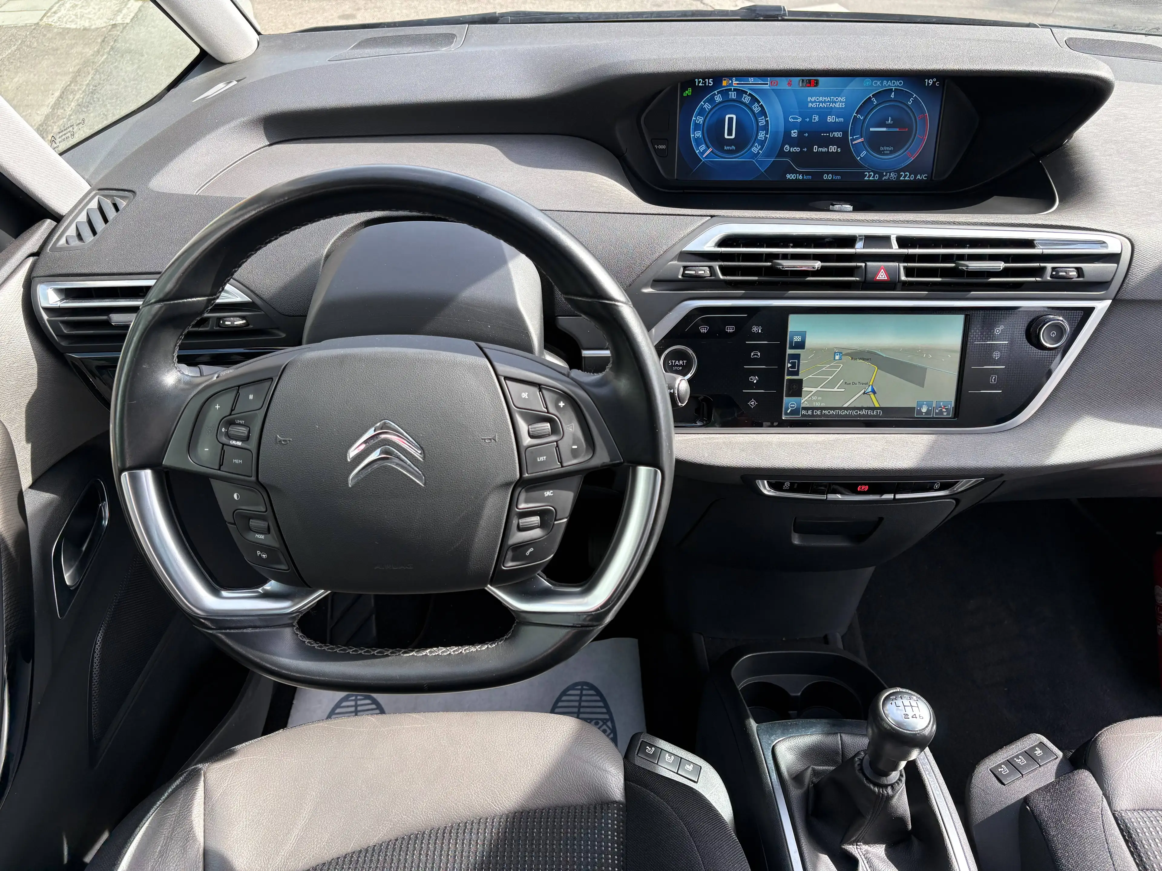 Citroen Grand C4 Picasso 1.2 Essence Exclusive 7 Places -90.016km- CAMERA GPS 131CV — photo 10