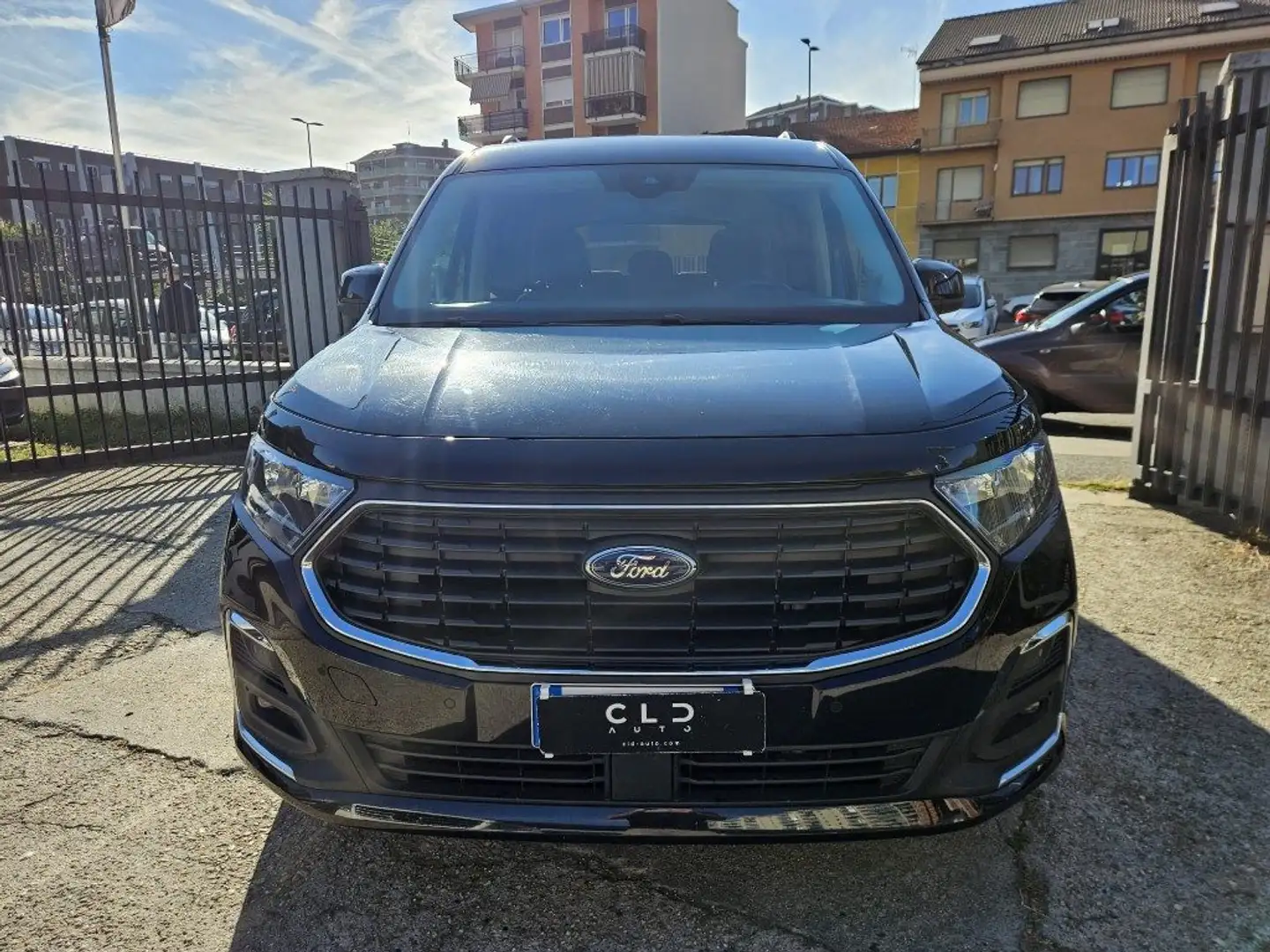 Ford Tourneo Connect Grand Tourneo Connect 2.0 EcoBlue 7POSTI Nero - 2