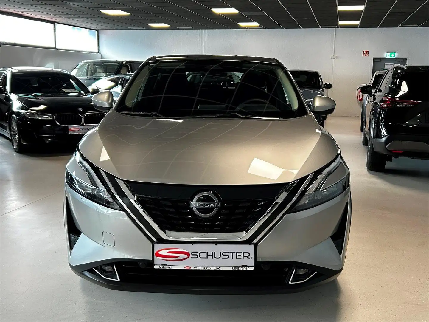 Nissan Qashqai 1,5 VC-T e-Power AT Acenta Silber - 2
