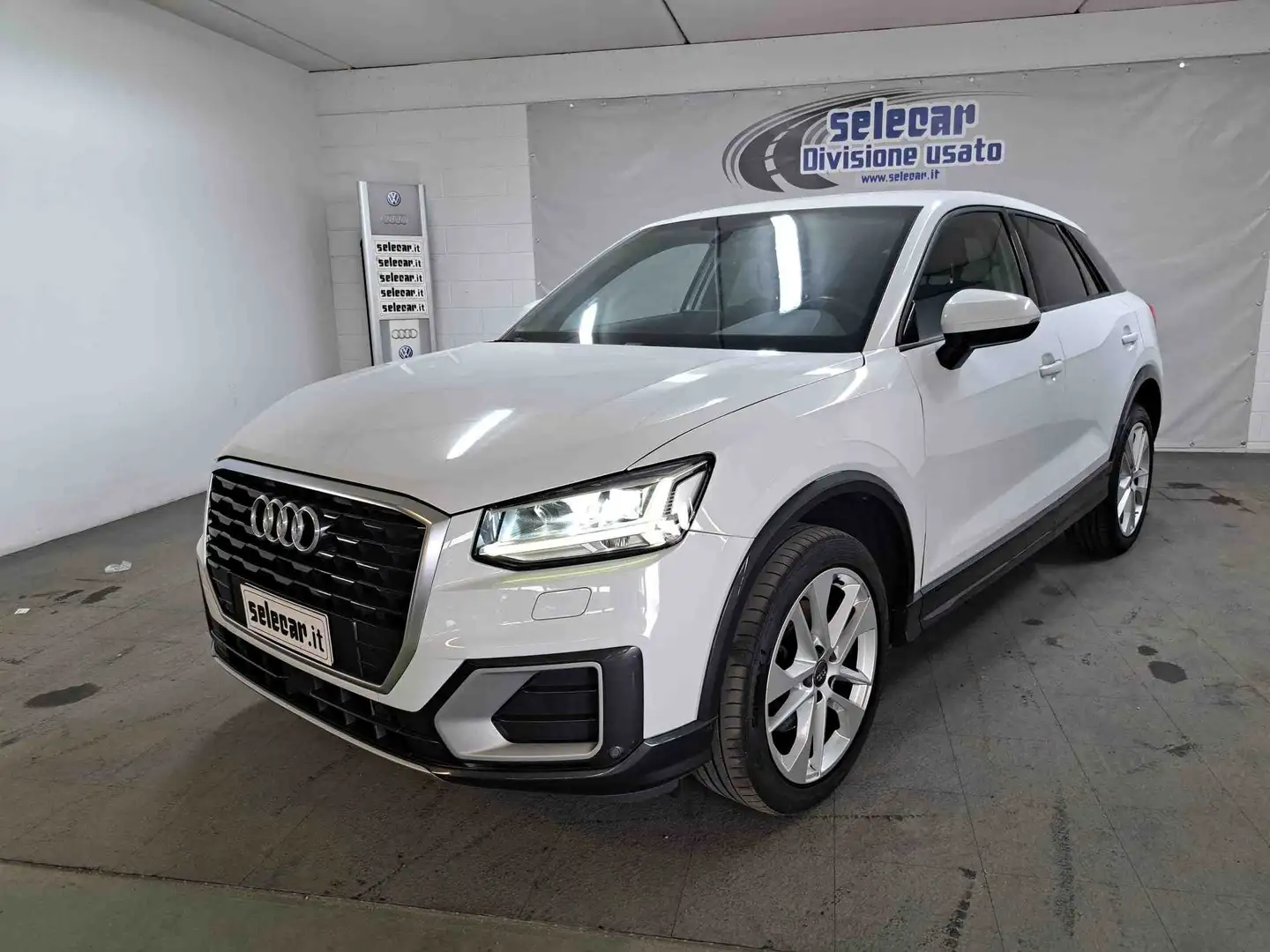 Audi Q2 Q2 I 2017 1.6 tdi Sport s-tronic Bianco - 1