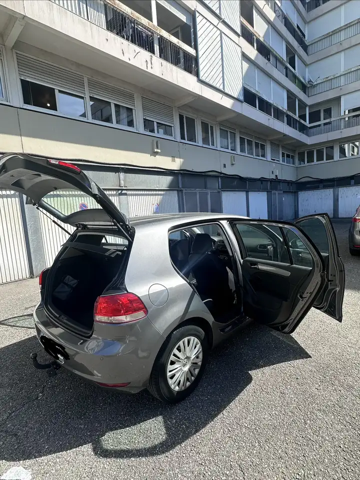 Volkswagen Golf Standard Model — photo 6