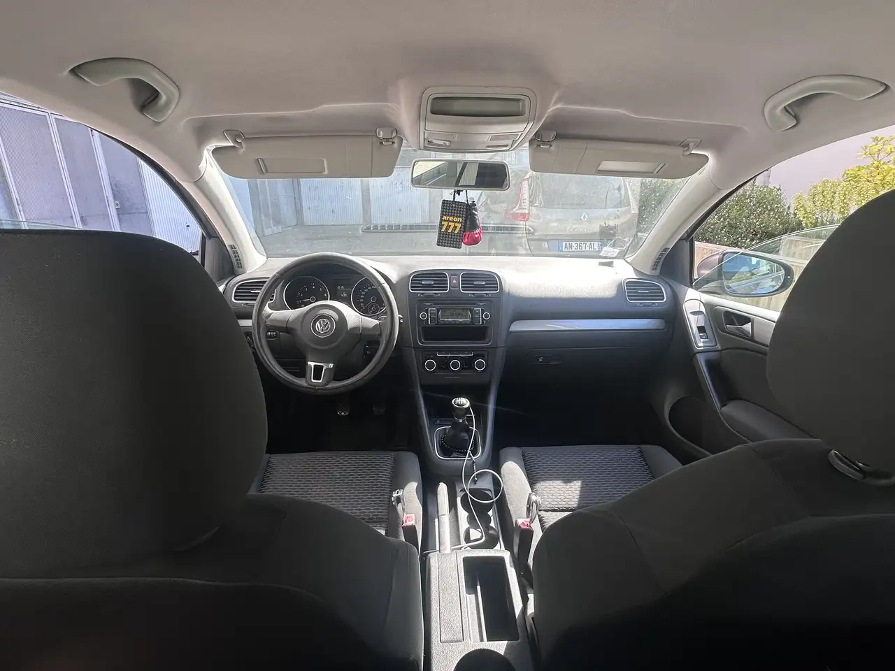 Volkswagen Golf Standard Model — photo 11