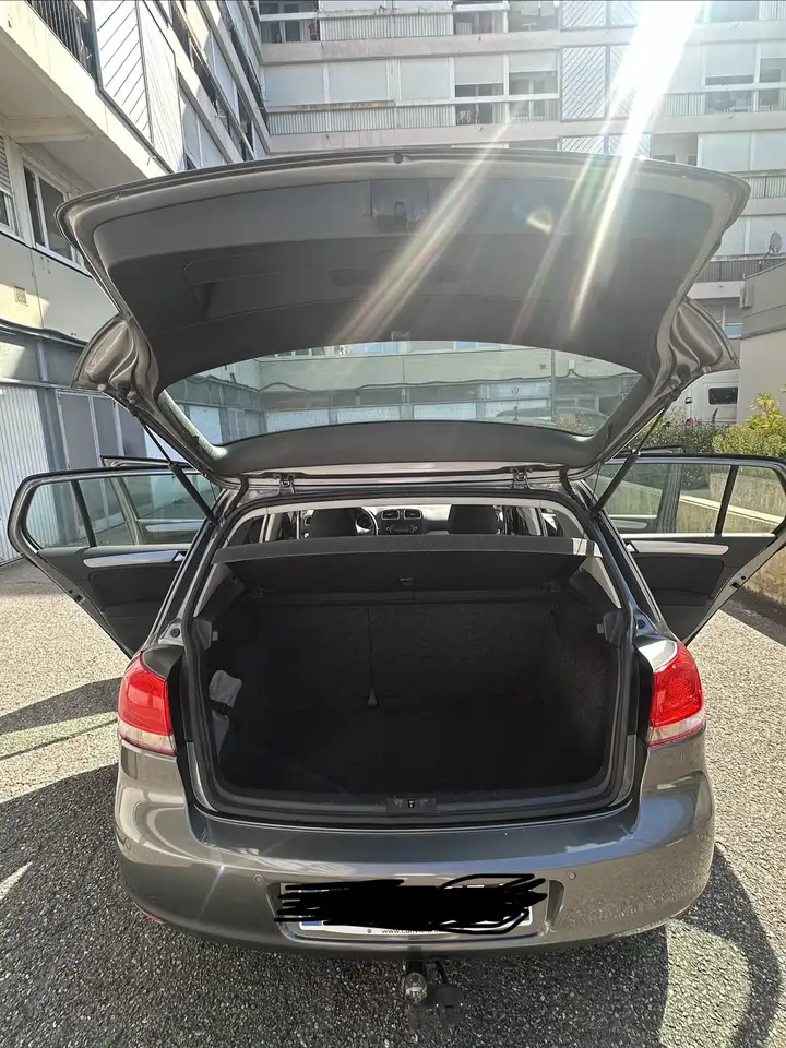 Volkswagen Golf Standard Model — photo 8