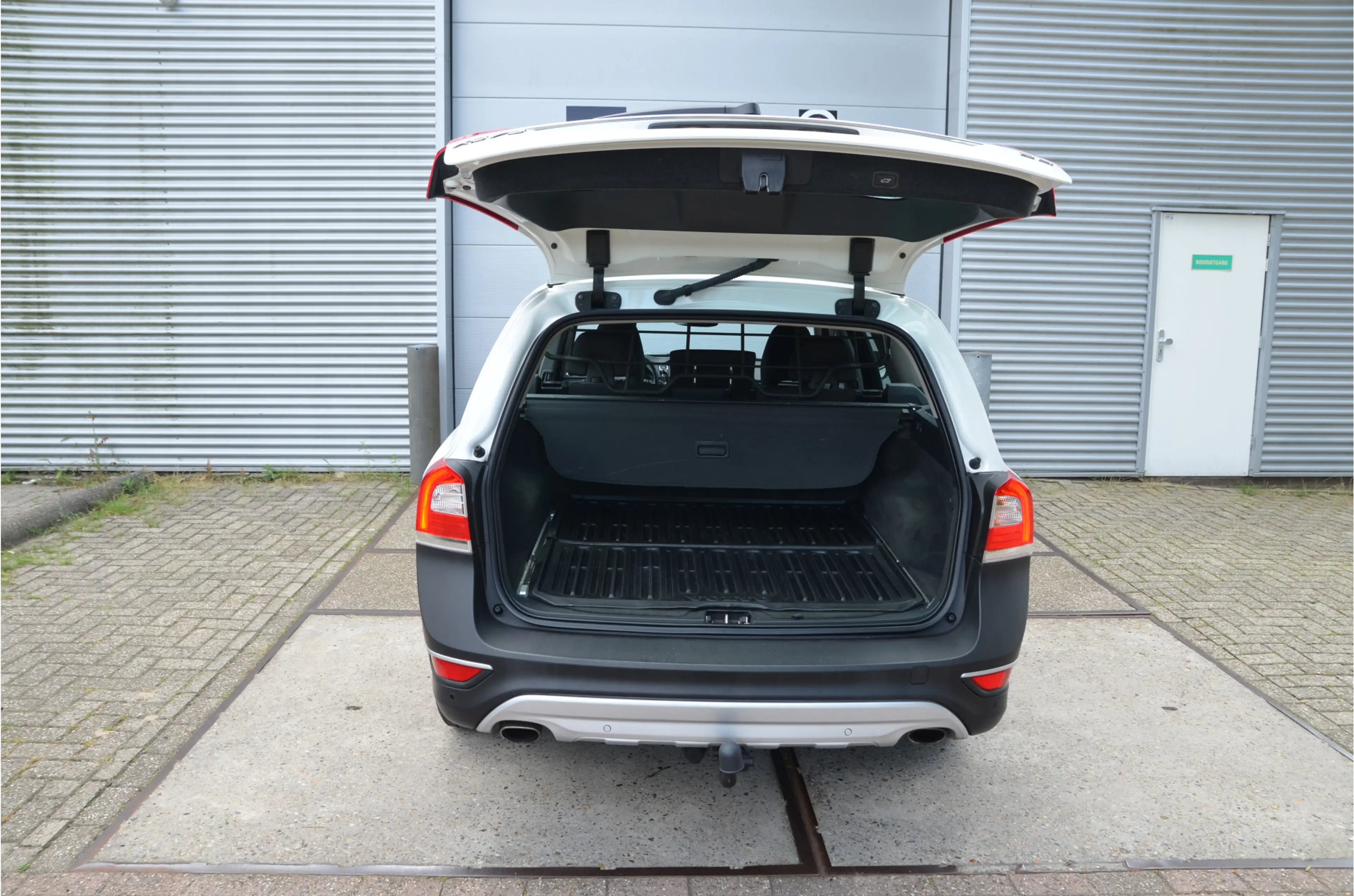 Volvo XC70 2.0 D4 FWD Summum 12 mnd BOVAG en onderhoudshistor — photo 29