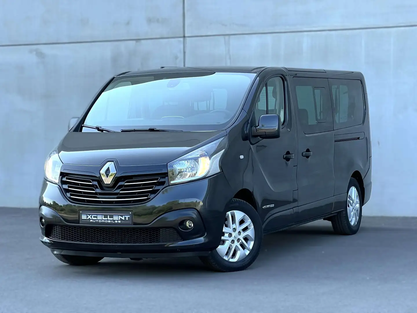Renault Trafic 1.6 dCi Passenger/PMR/Euipement Handicape/GARANTIE Noir - 1