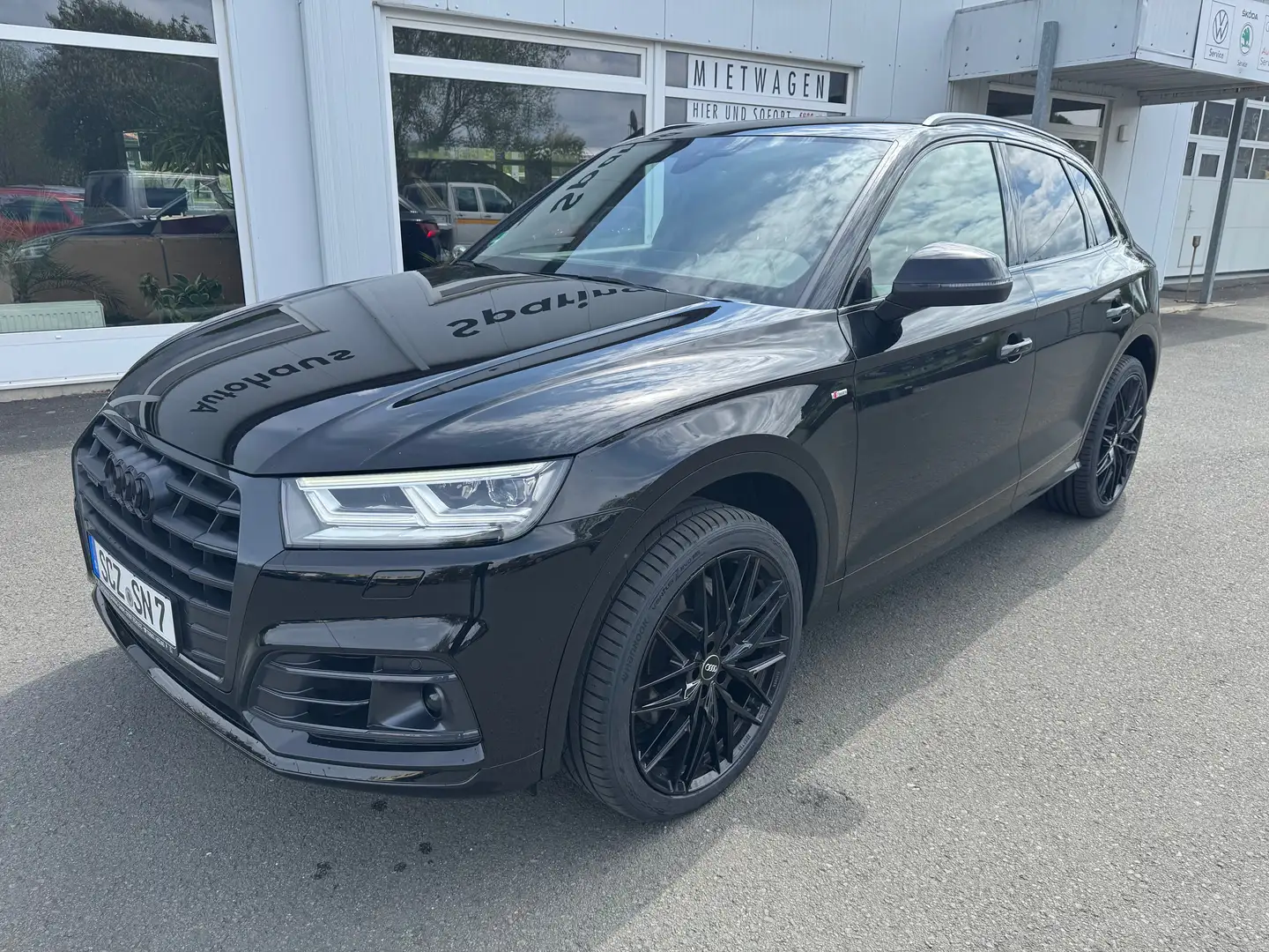 Audi Q5 quattro sport S-Line Noir - 1