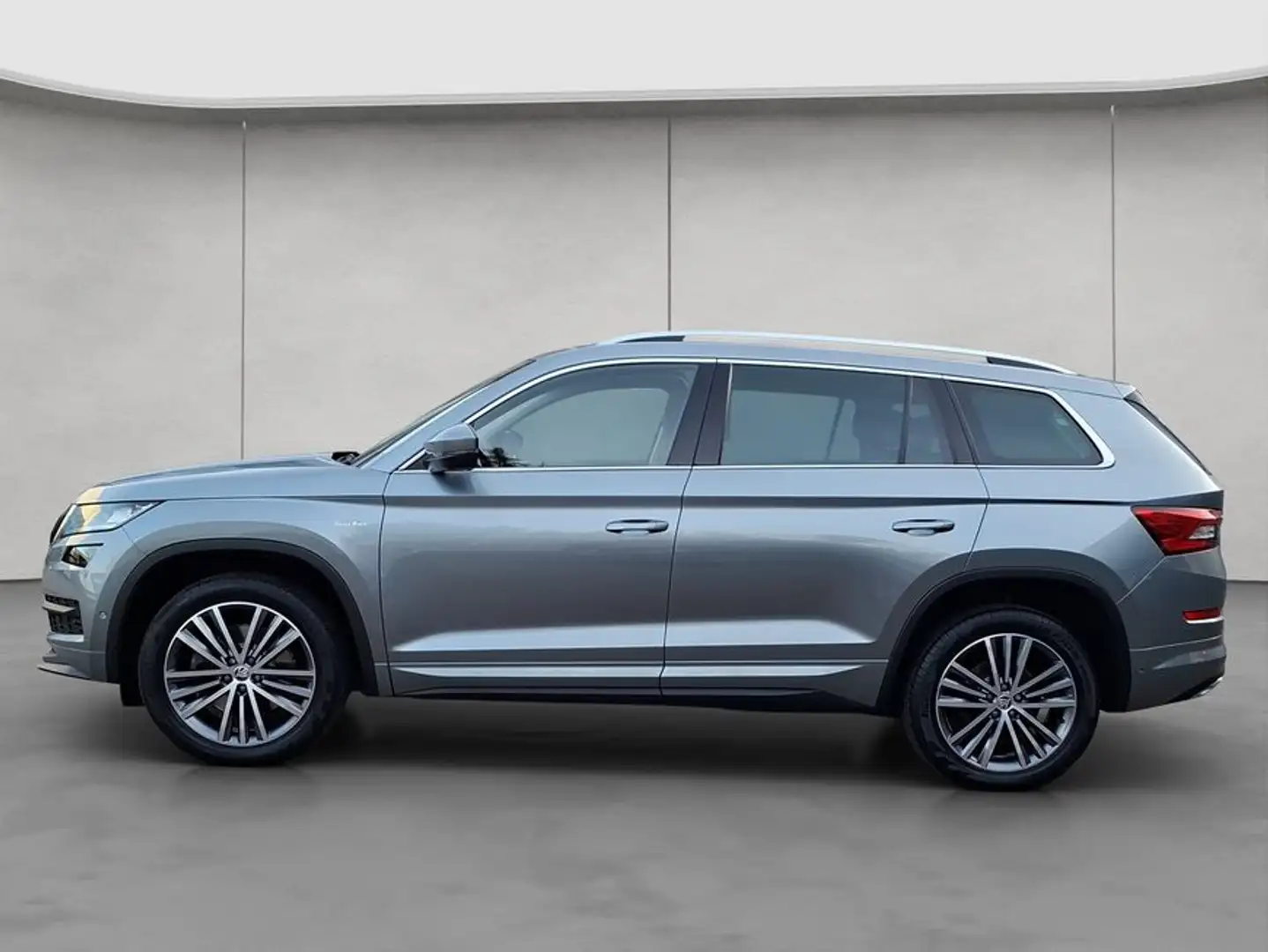 Skoda Kodiaq 2.0 TSI 4x4 DSG L&K LEDER NAVI LED PANO Grau - 2