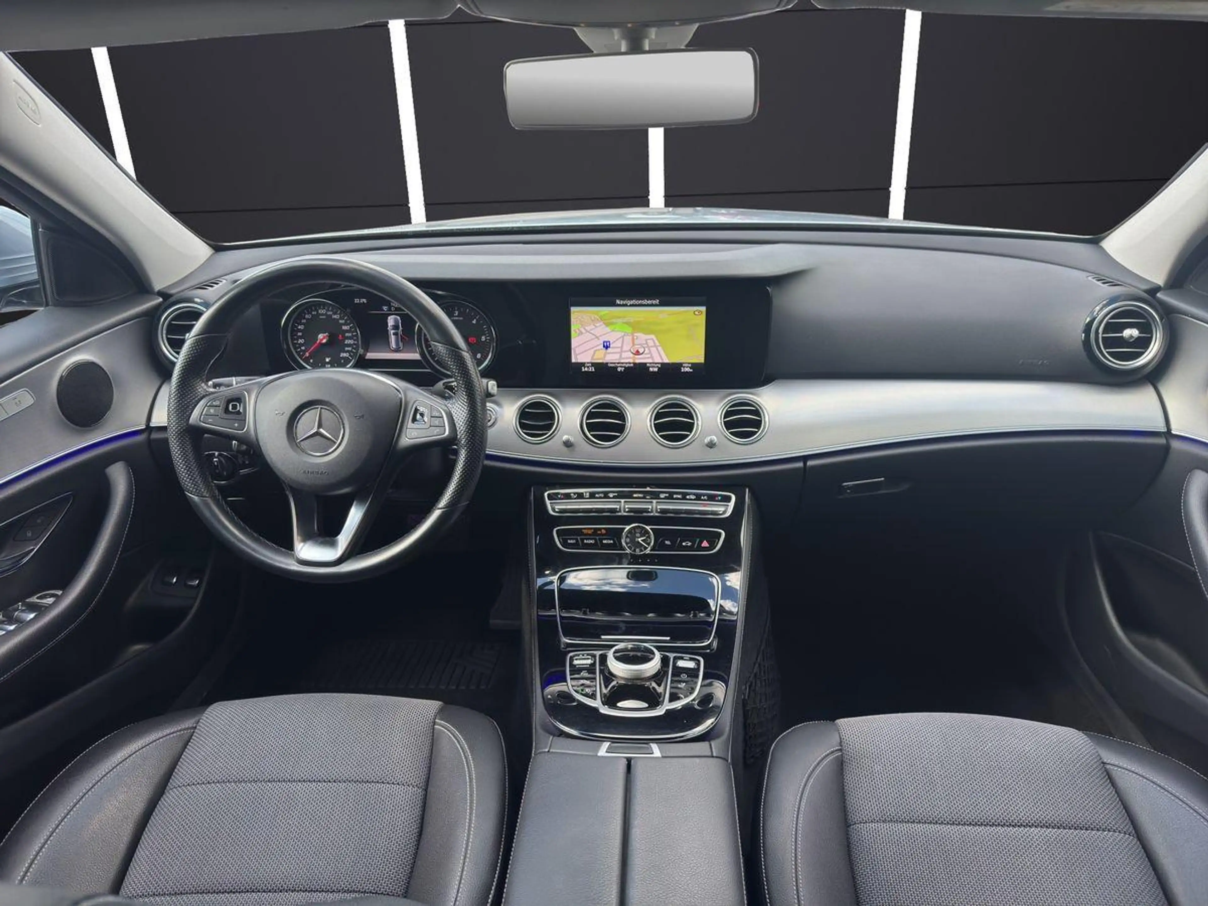 Mercedes-Benz E 220 d T Exclusive AVANTGARDE 9G-TRONIC AHK 360 LED — photo 4