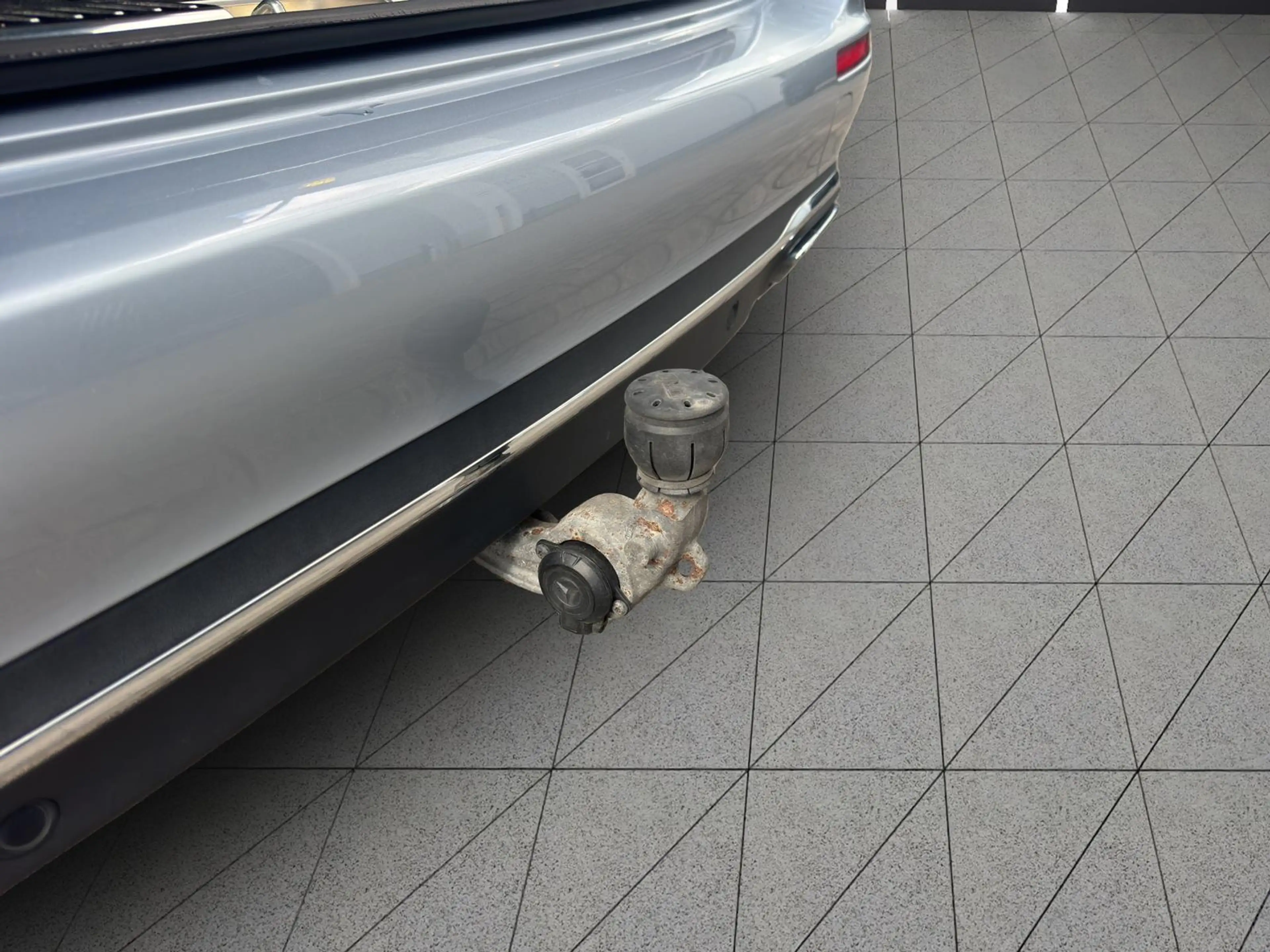 Mercedes-Benz E 220 d T Exclusive AVANTGARDE 9G-TRONIC AHK 360 LED — photo 14