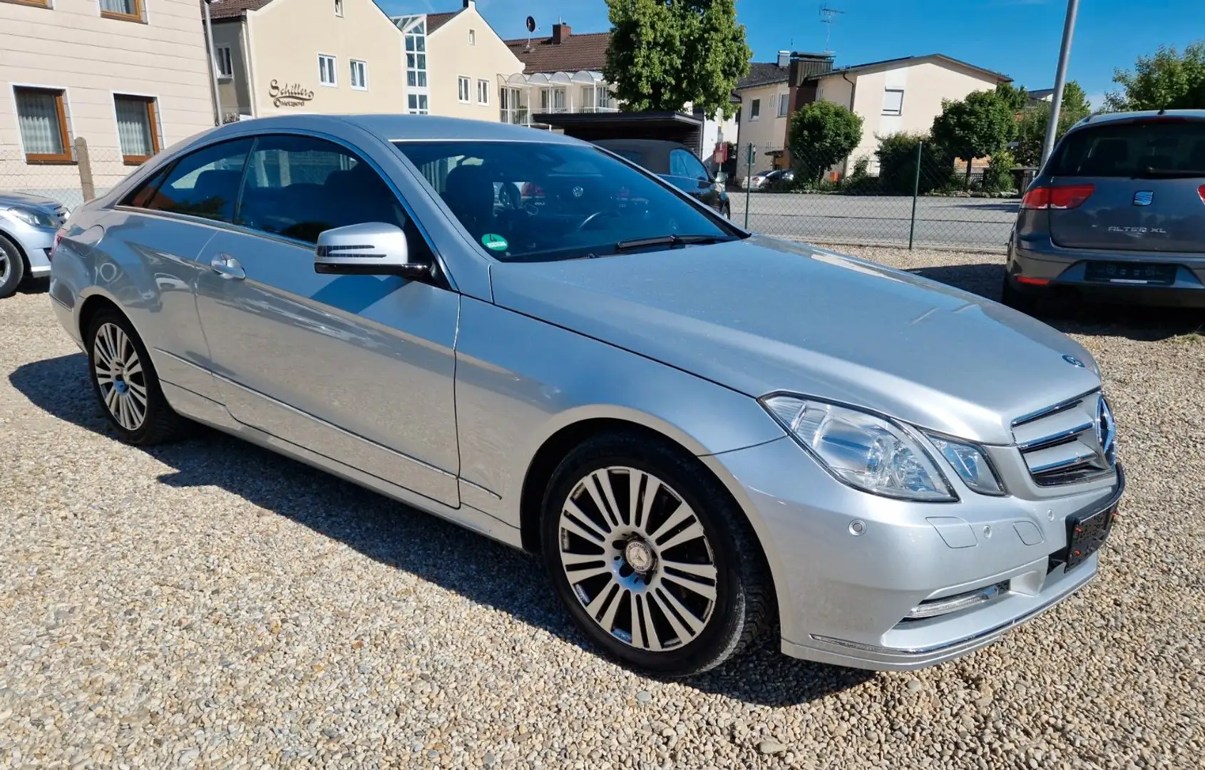 Mercedes-Benz E 200 Sport-Avantgarde Coupe Argento - 2