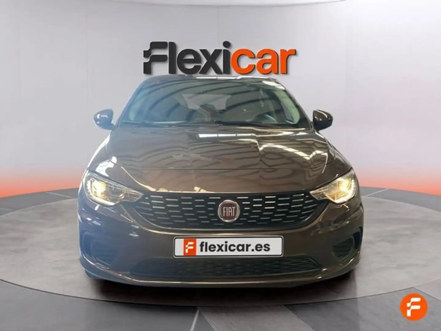 Fiat Tipo 1.3 Easy 70kW (95CV) diesel Mjet. 5p Gris - 2