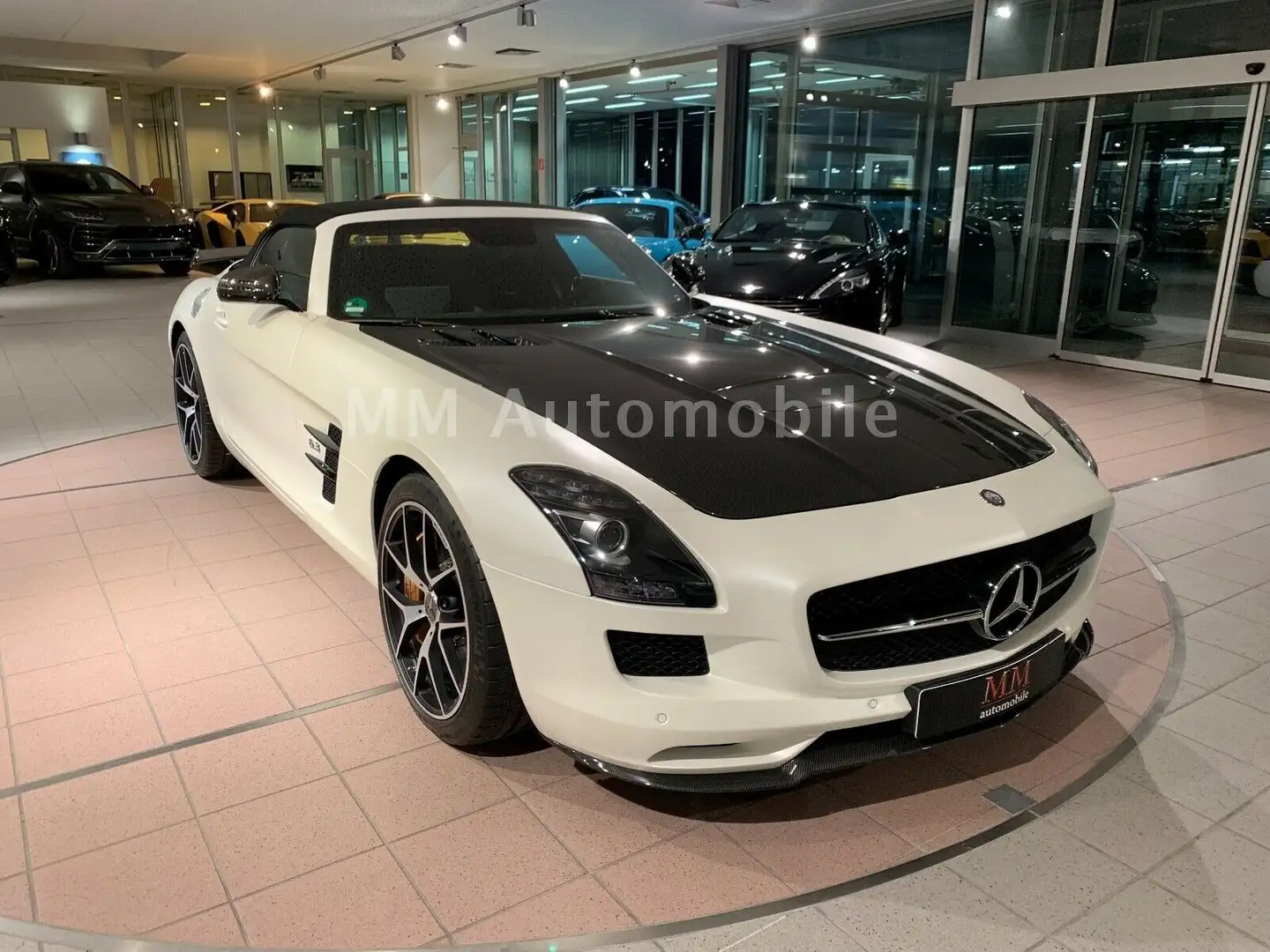 Mercedes-Benz SLS Roadster GT FINAL EDITION  "1 OF 350" White - 1