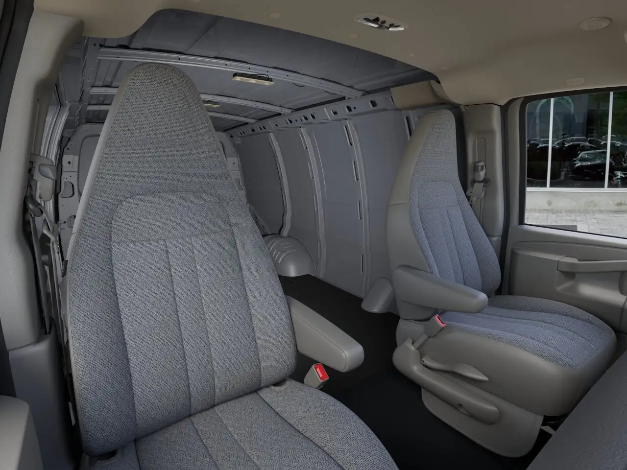 GMC Savana снимка GMC Savana