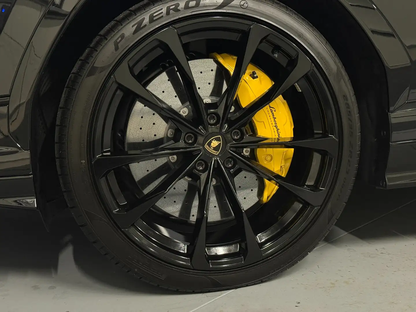 Lamborghini Urus S *23*3D-B&O*PANORAMA*Anima*Style-Pack*360*Massage Schwarz - 2