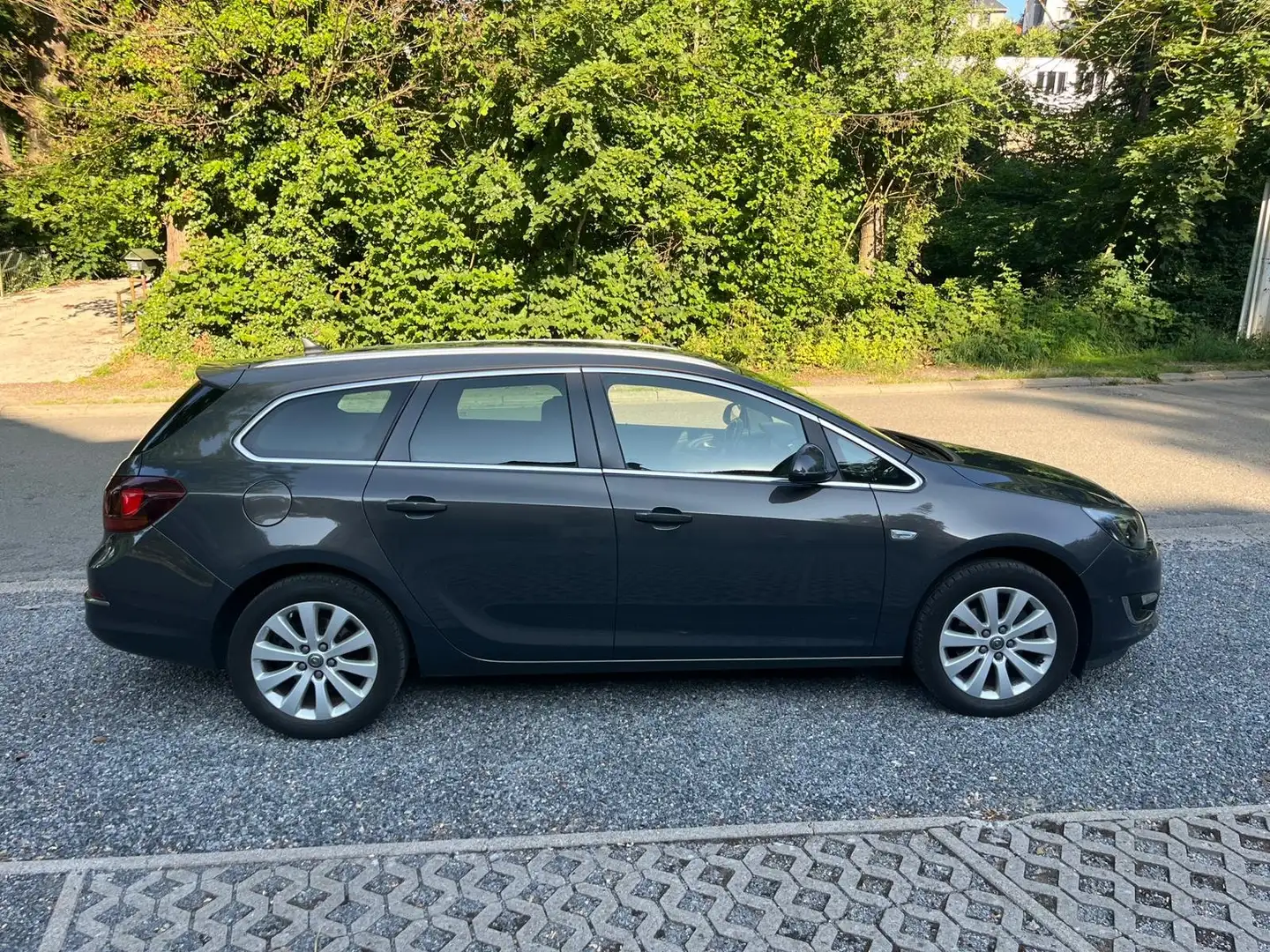 Opel Astra Astra Sports Tourer 1.6 CDTi ecoFLEX Cosmo st/stop Grijs - 1