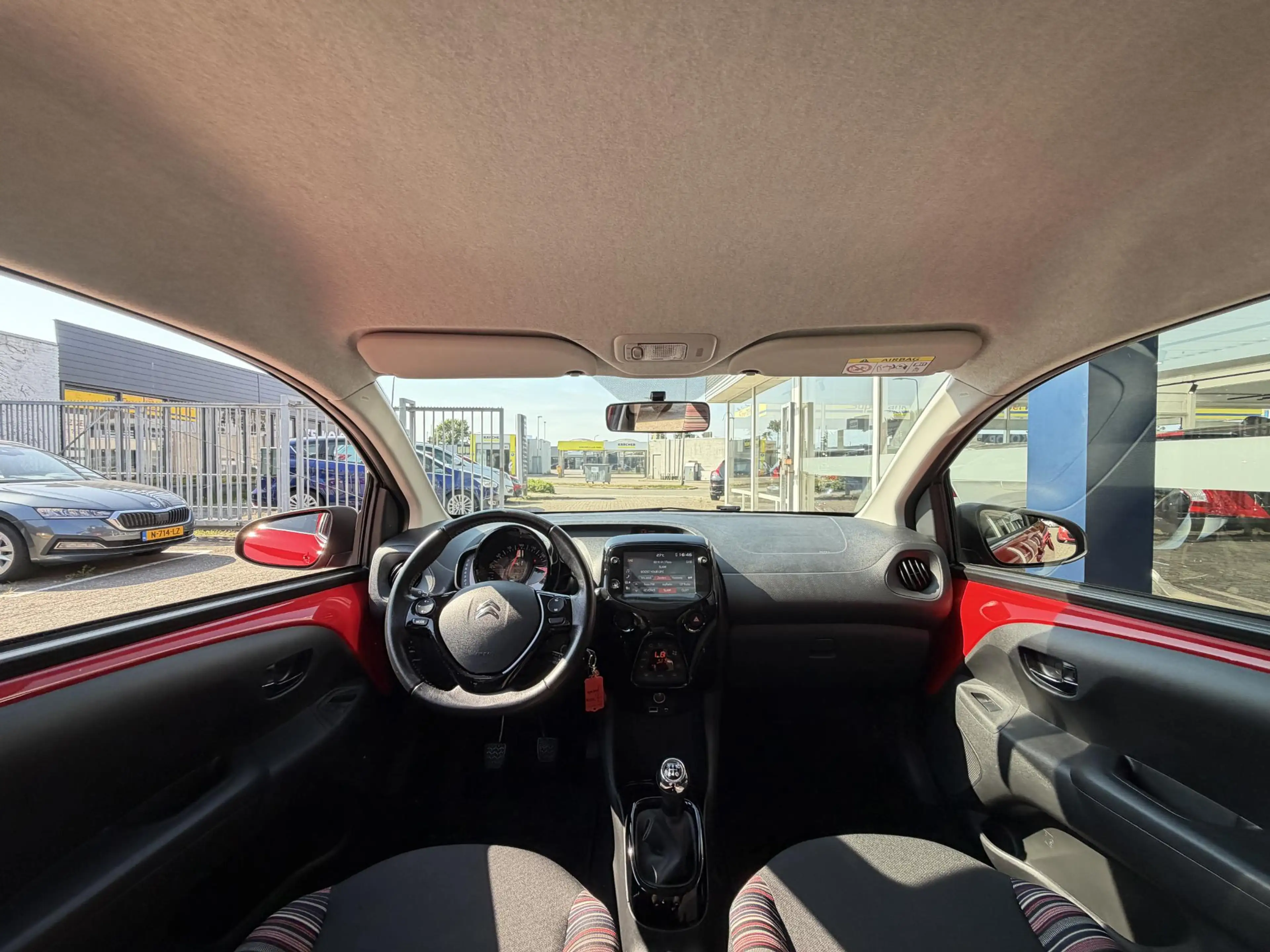 Citroen C1 1.0 VTi Shine / Binnenkort beschikbaar! / Bel of a — photo 14