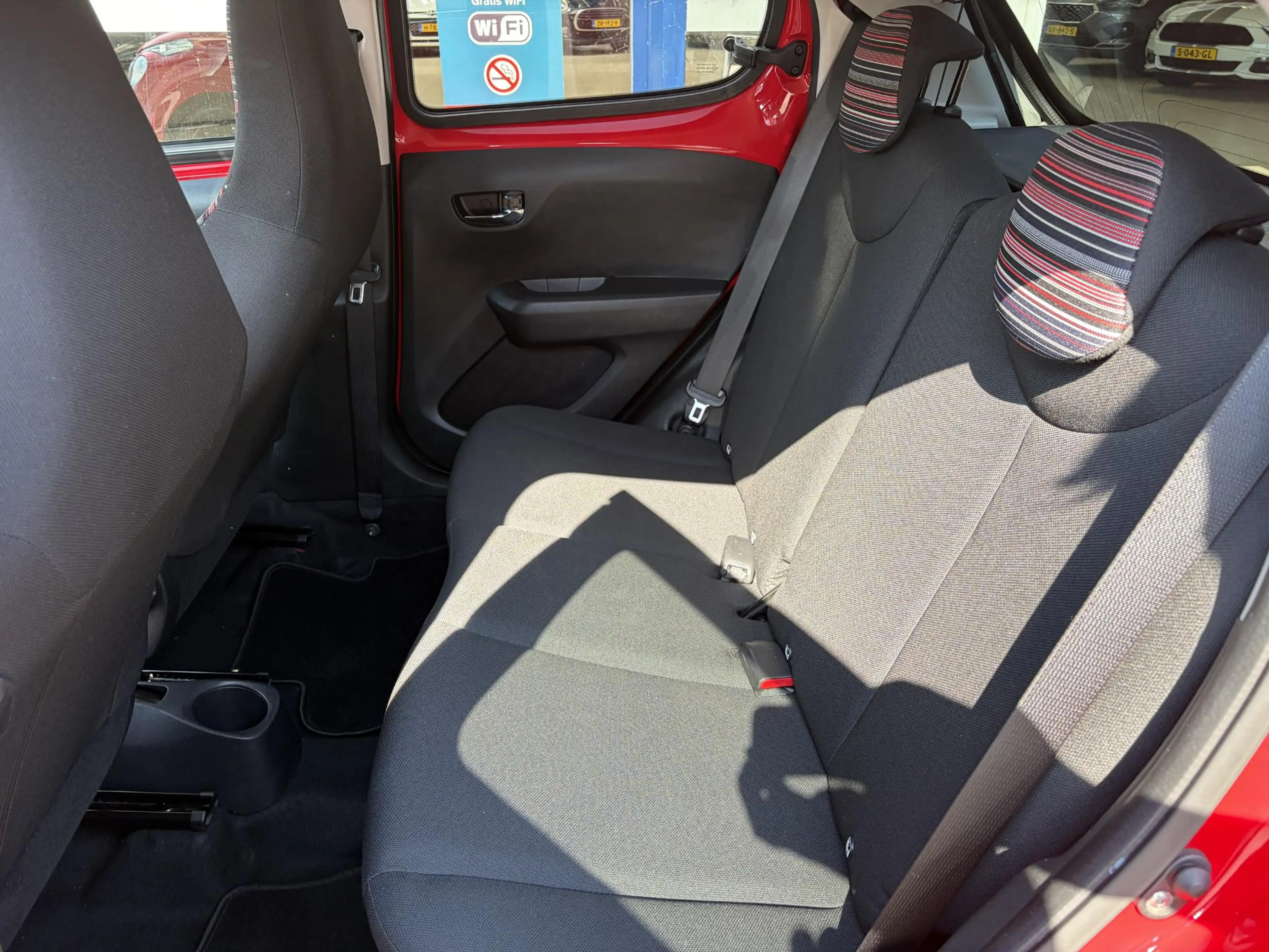 Citroen C1 1.0 VTi Shine / Binnenkort beschikbaar! / Bel of a — photo 13
