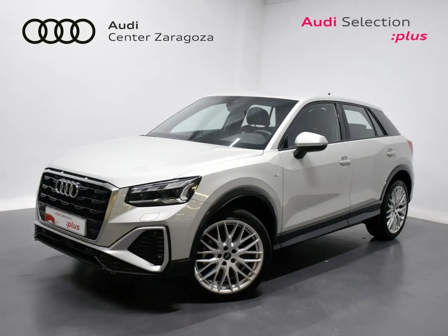 Audi Q2 30 TDI Adrenalin Black edition 85kW Plateado - 1