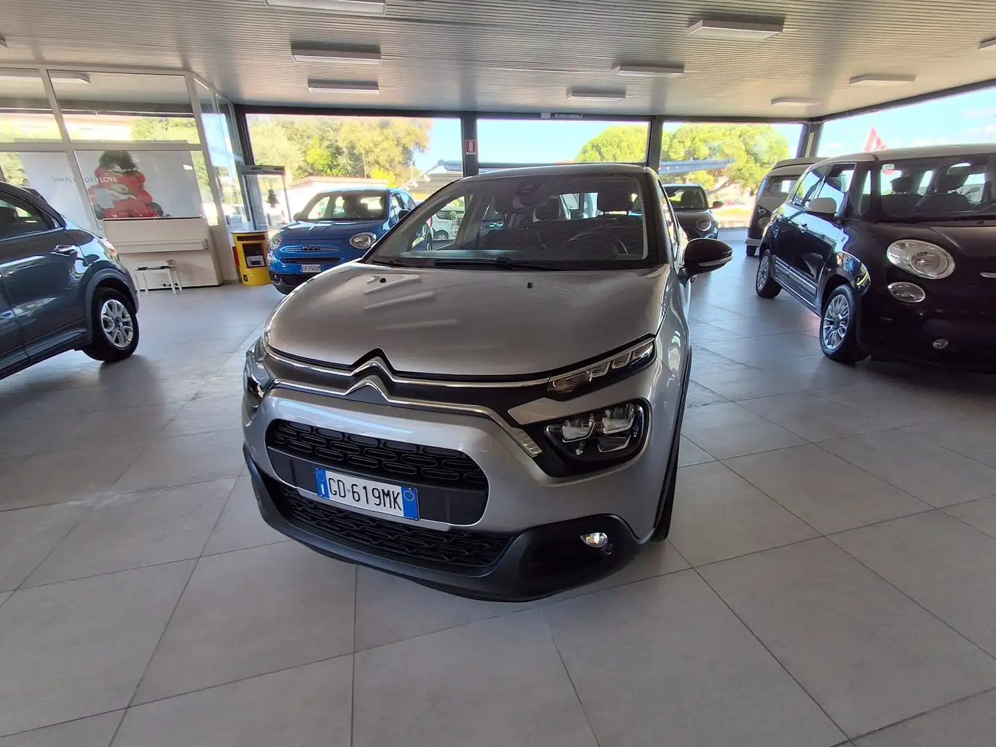 Citroen C3 C3 III 2017 1.2 puretech Feel Pack s Argent - 1
