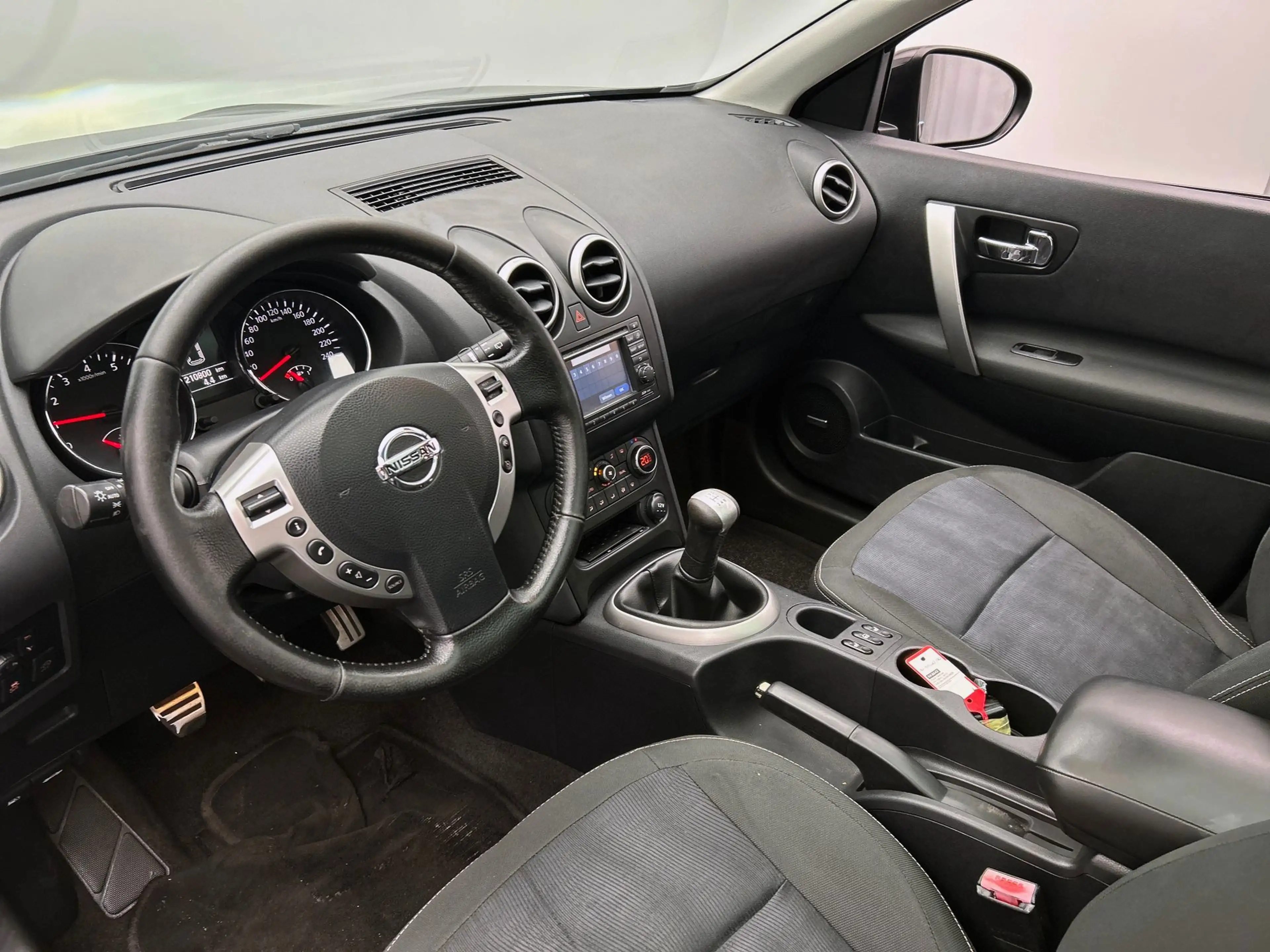Nissan Qashqai 1.6 Acenta | Trekhaak | Keyless | Stoelverwarming — photo 18