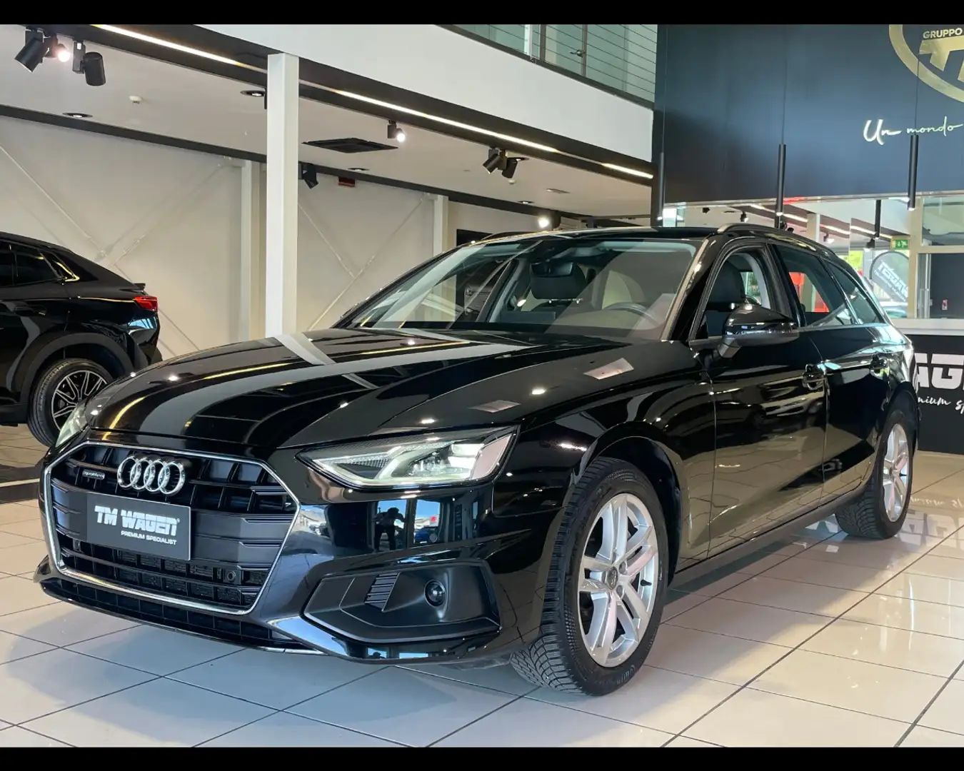 Audi A4 Avant 40 TDI quattro S tronic Business Plus 190cv Bianco - 1