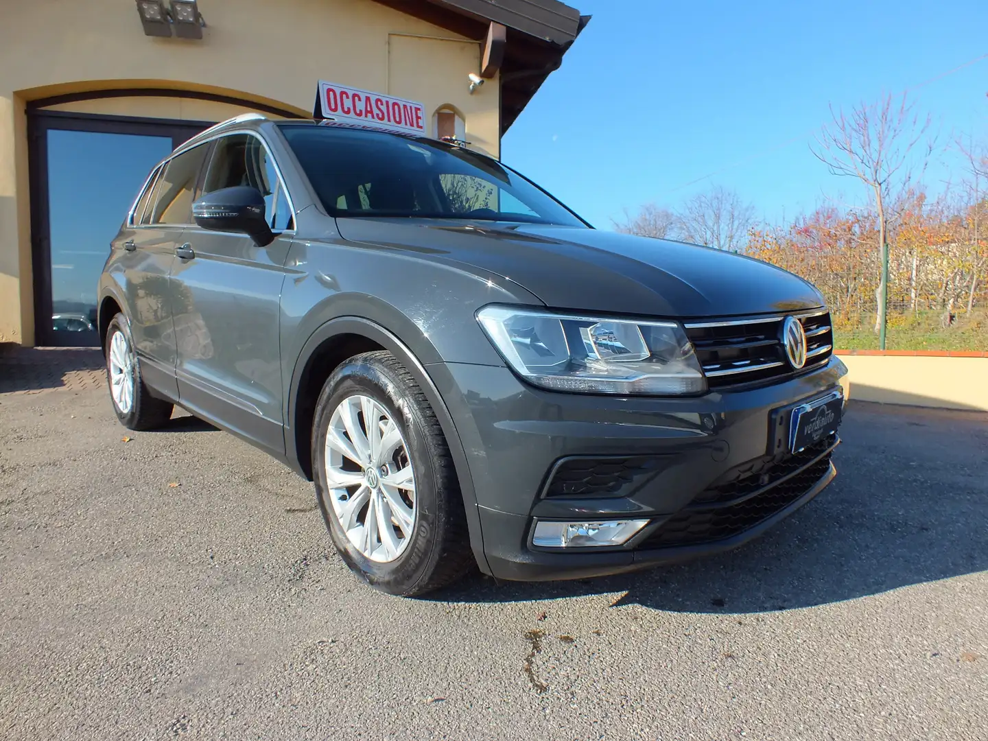 Volkswagen Tiguan 1.6 TDI BUSINESS-NAVI-ADAPTIVEC.C UNIPROPRIETARIO- Grau - 1