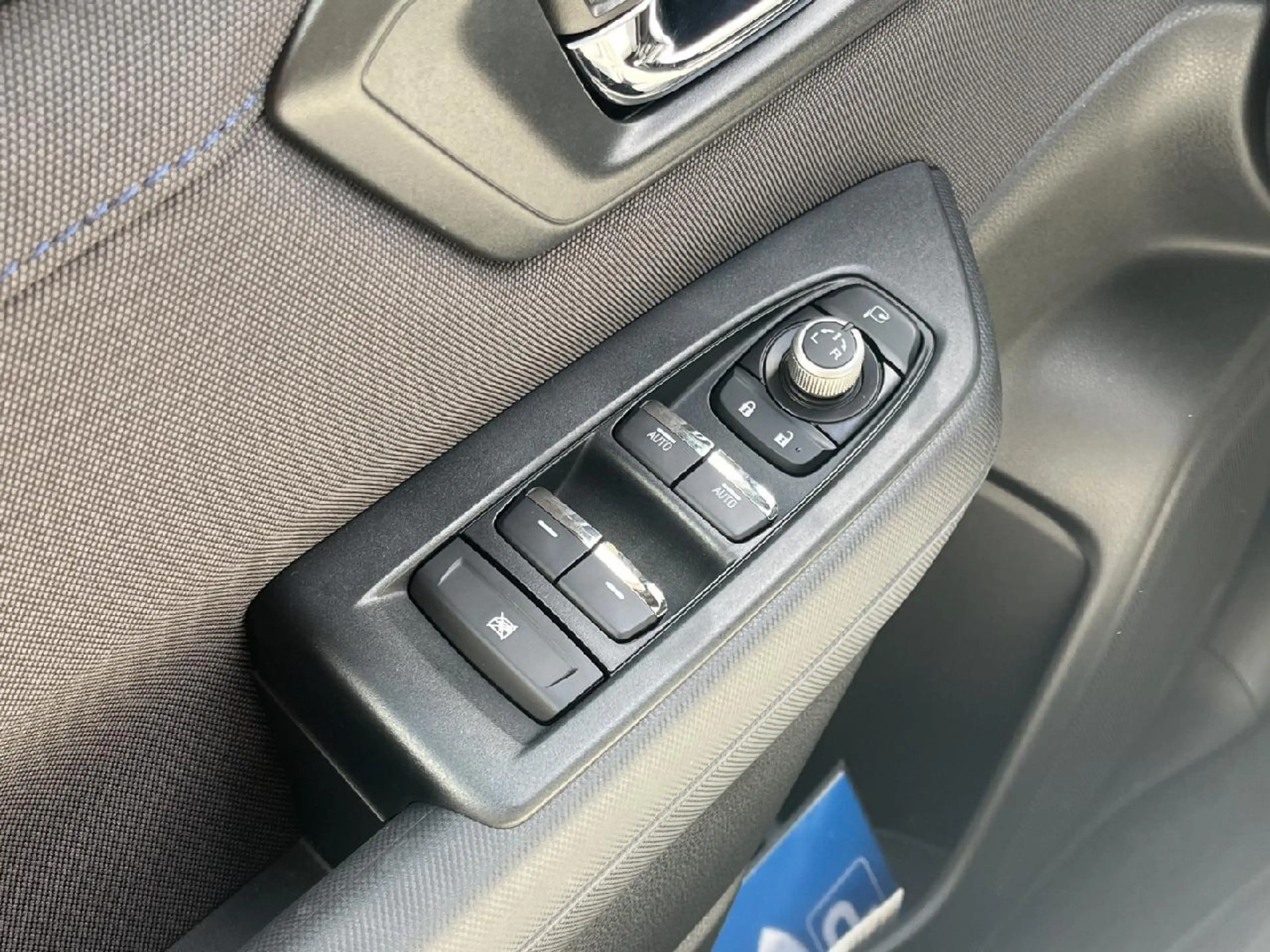 Subaru Forester 2.0 ie 100 kW AWD Exclusive — photo 12