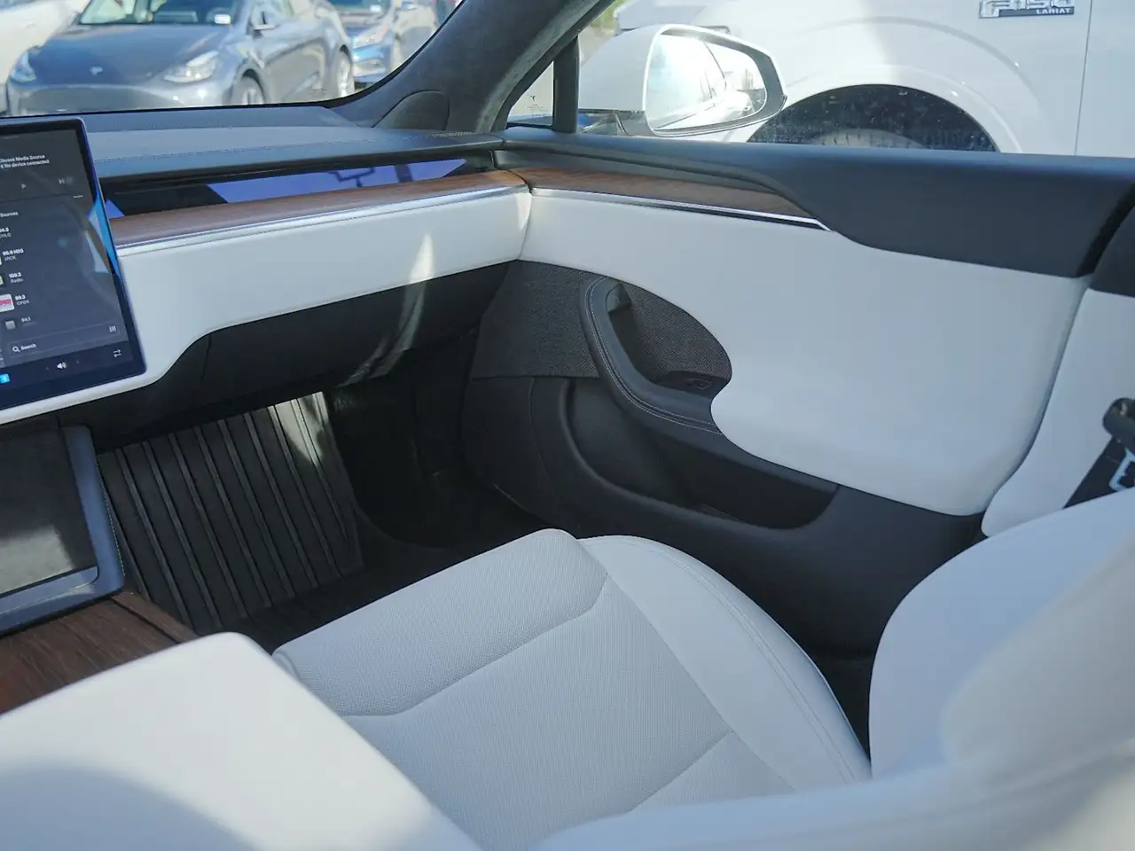 Tesla Model S снимка Tesla Model S