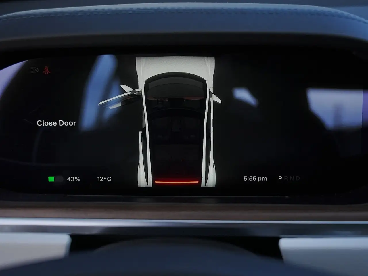 Tesla Model S снимка Tesla Model S