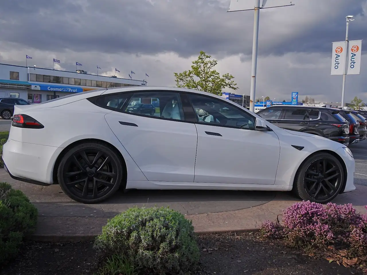Tesla Model S снимка Tesla Model S