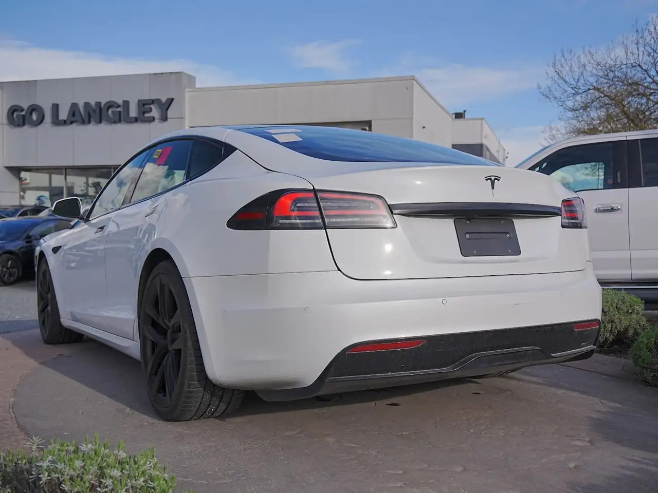 Tesla Model S снимка Tesla Model S