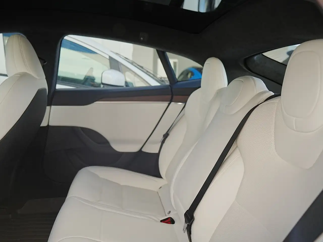Tesla Model S fotografie Tesla Model S