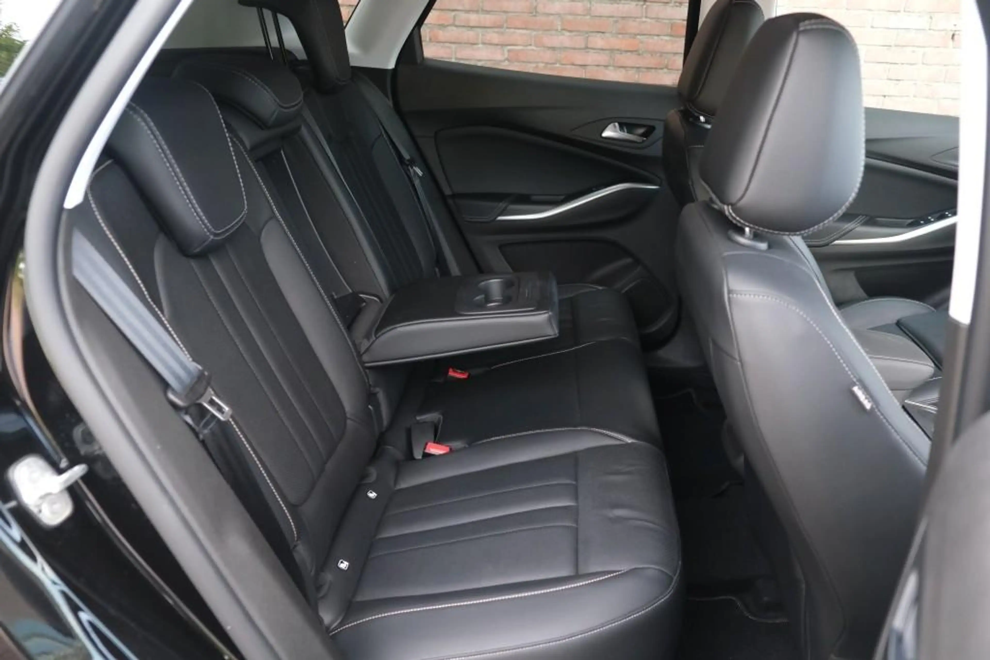 Opel Grandland 1.6 Turbo Plug-In Hybrid4 300pk EAT GSe - Adaptive — photo 3