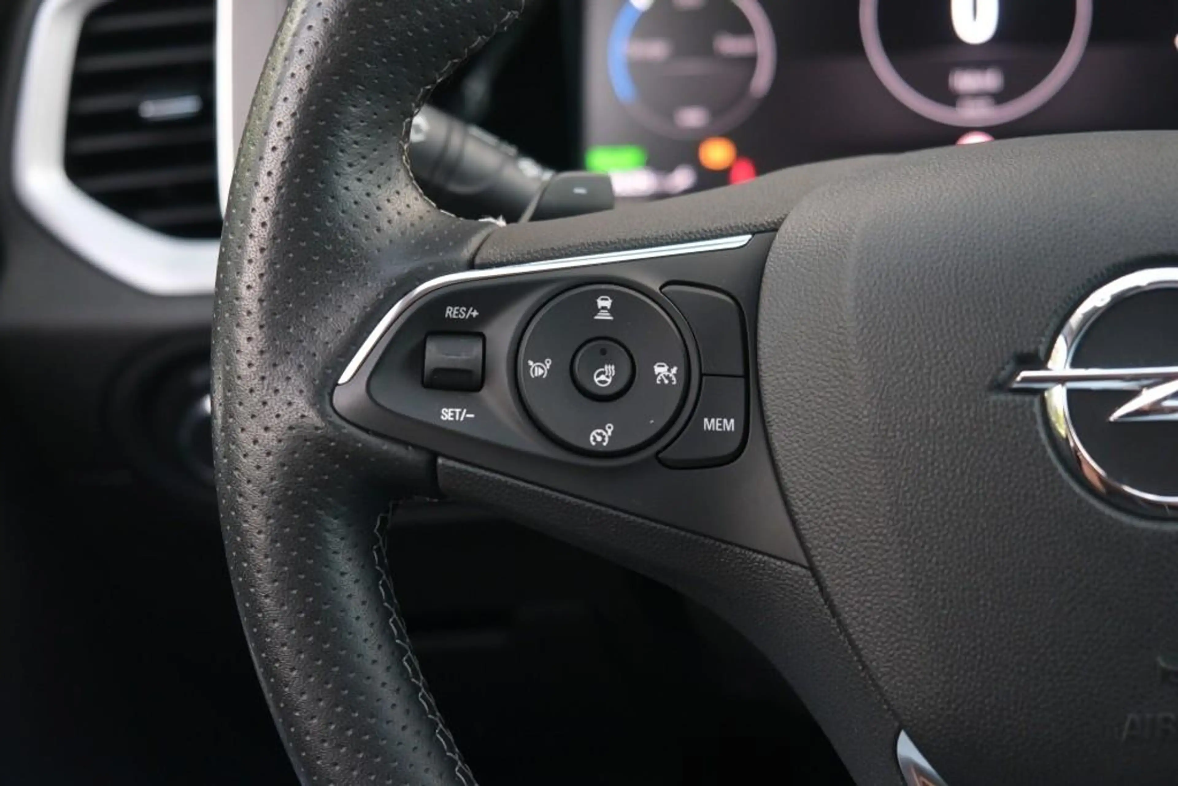 Opel Grandland 1.6 Turbo Plug-In Hybrid4 300pk EAT GSe - Adaptive — photo 10