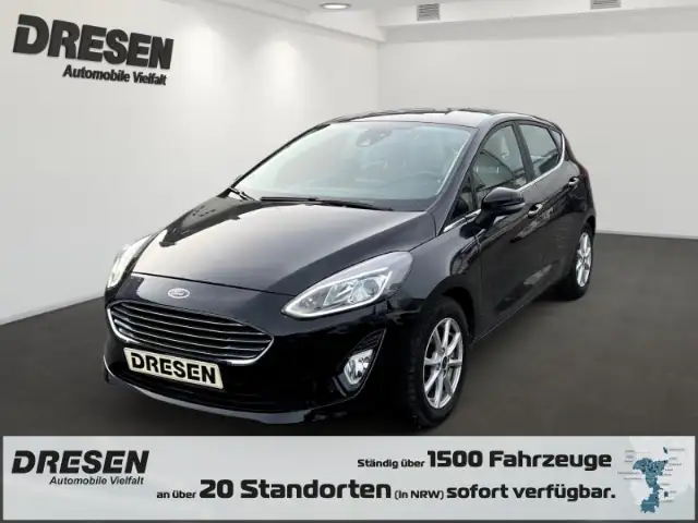 Ford Fiesta Titanium Sitzhzg Navi LED PDC Klimaautom Apple Car