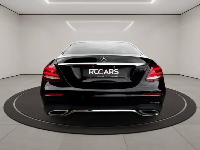Mercedes-Benz E Class view 10
