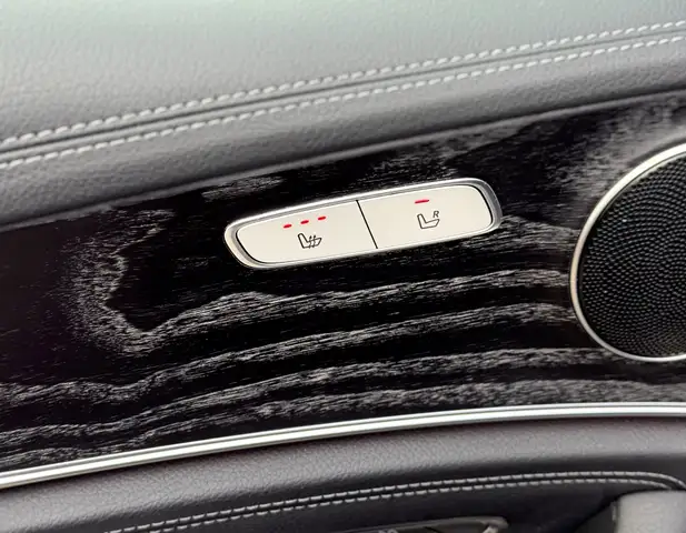 Mercedes-Benz E Class view 14