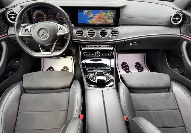Mercedes-Benz E-Class view 18