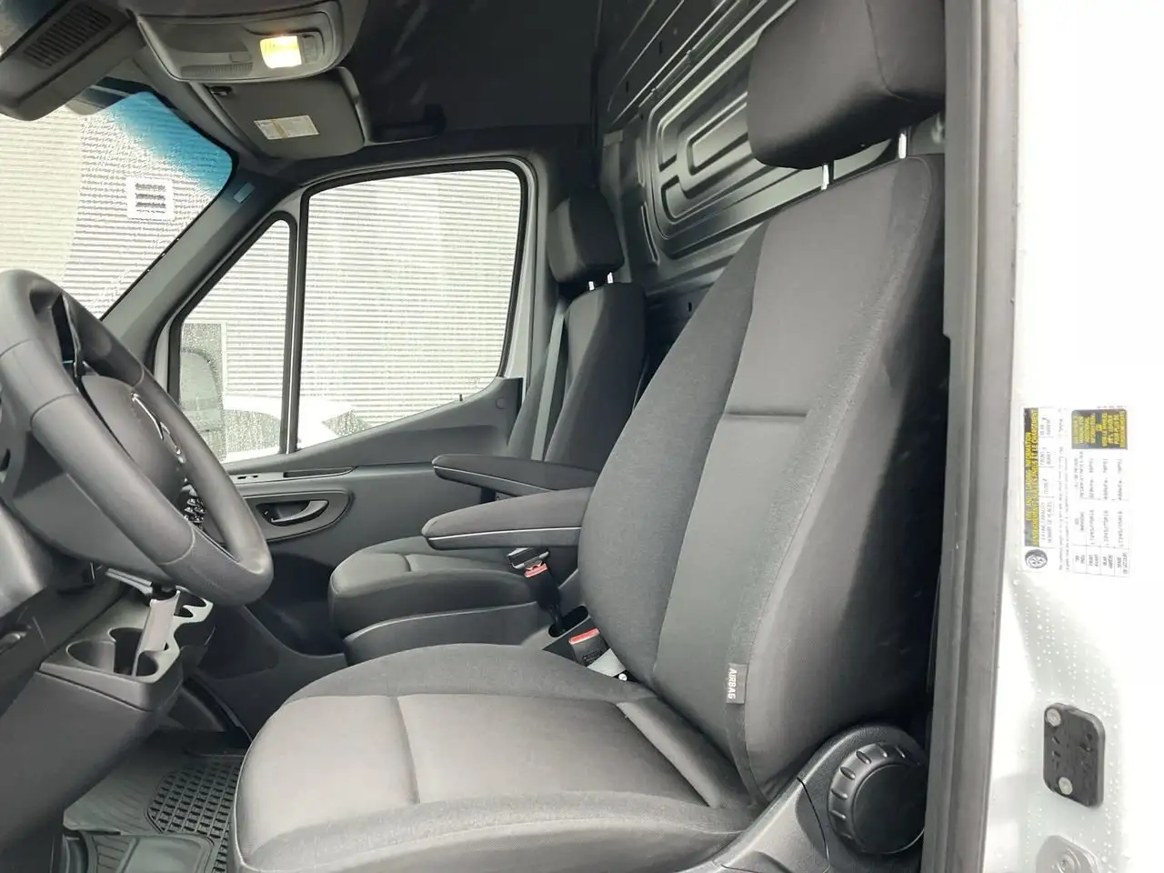 Mercedes-Benz Sprinter снимка Mercedes-Benz Sprinter