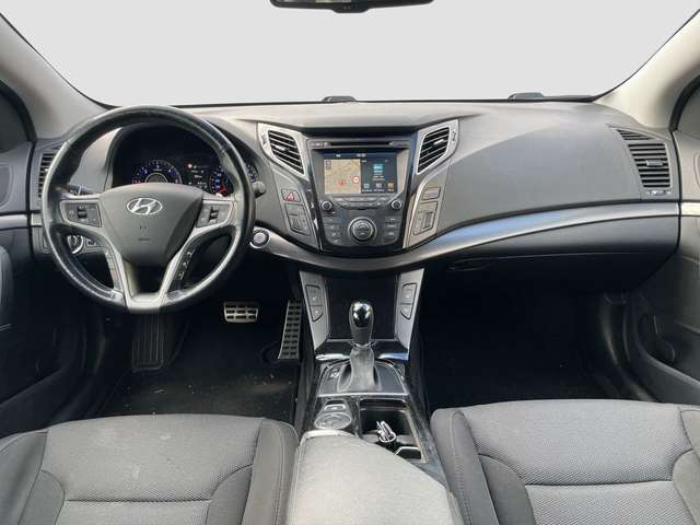 Hyundai i40 CW blue 1.7 CRDI 7-Gang DCT Style