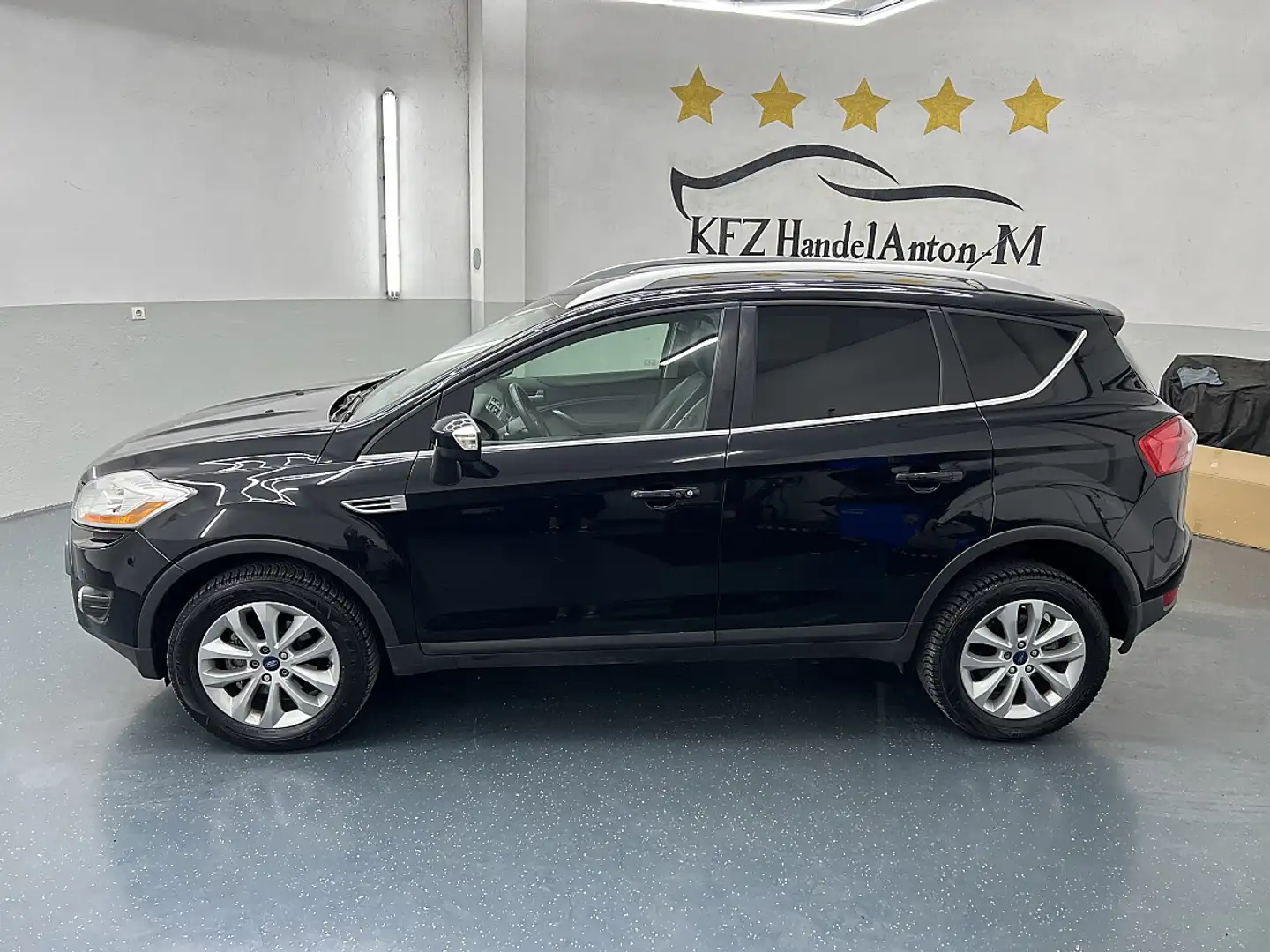 Ford Kuga 2,0 4x4 TDCI Aut.*SOFORT FINANZIERUNG & EINTAUS... Schwarz - 2
