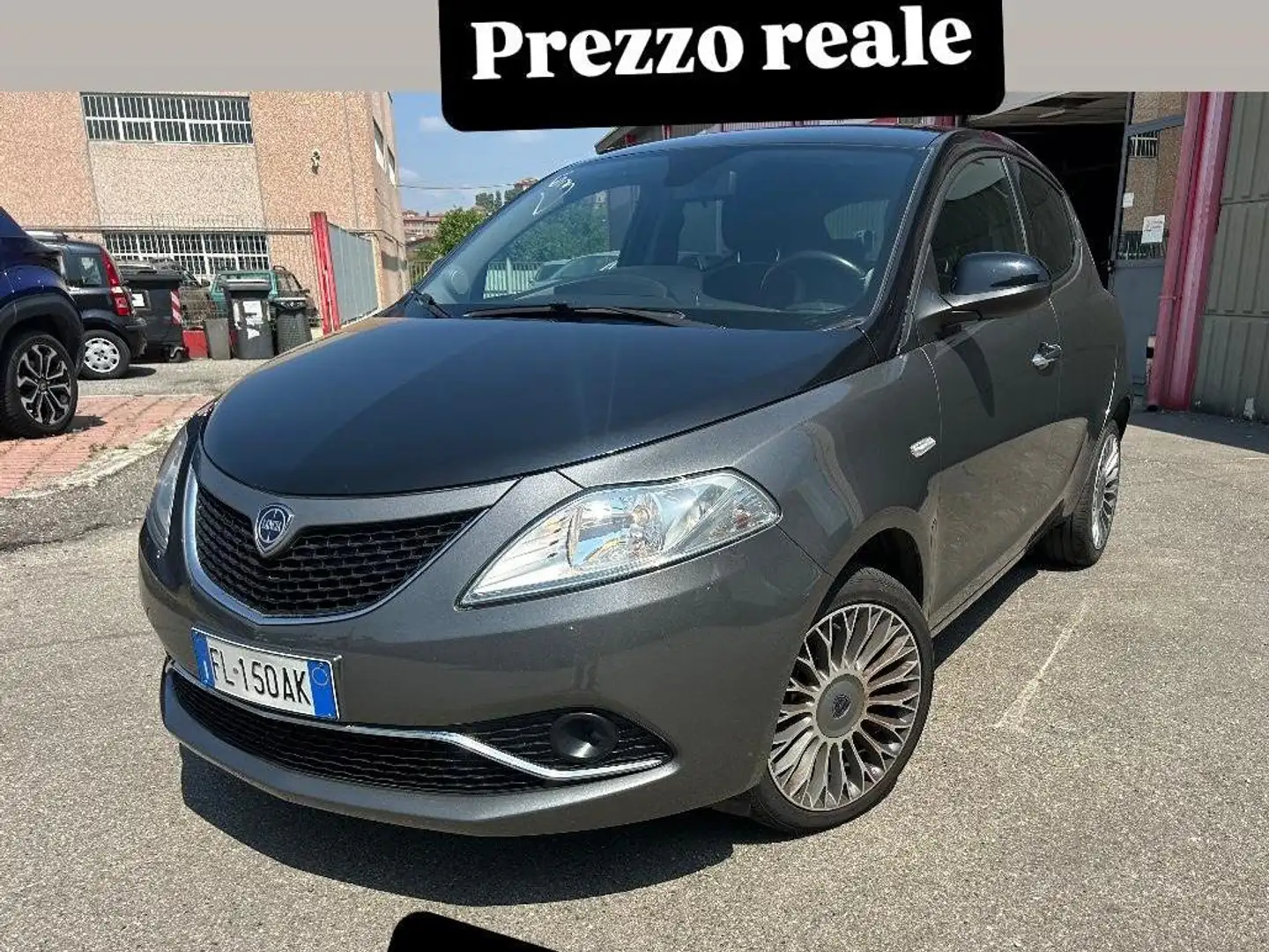 Lancia Ypsilon Ypsilon 1.2 Gold ecochic Gpl 69cv  OK NEOPATENTATI Grau - 1
